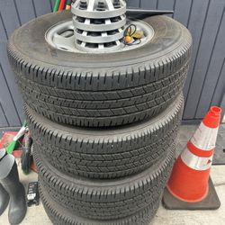 Juego De Llantas Para Troca Chevrolet 250.HD. Año. 2016.  X $650.  O Mejor Oferta. 