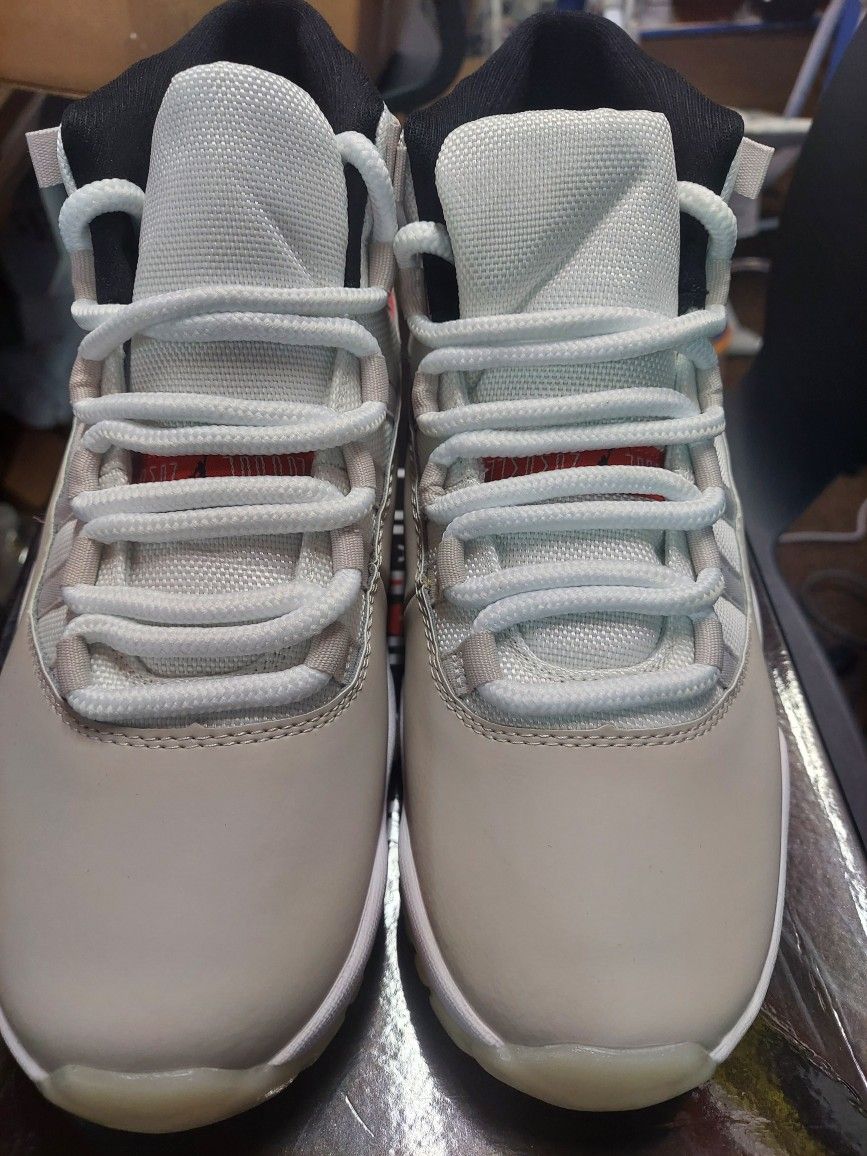 Air Jordan 11