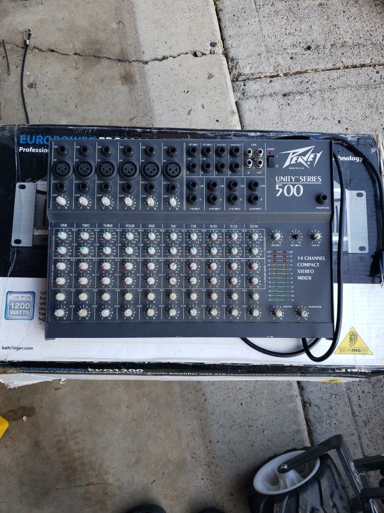 Peavy 500 14 Channel Mixer