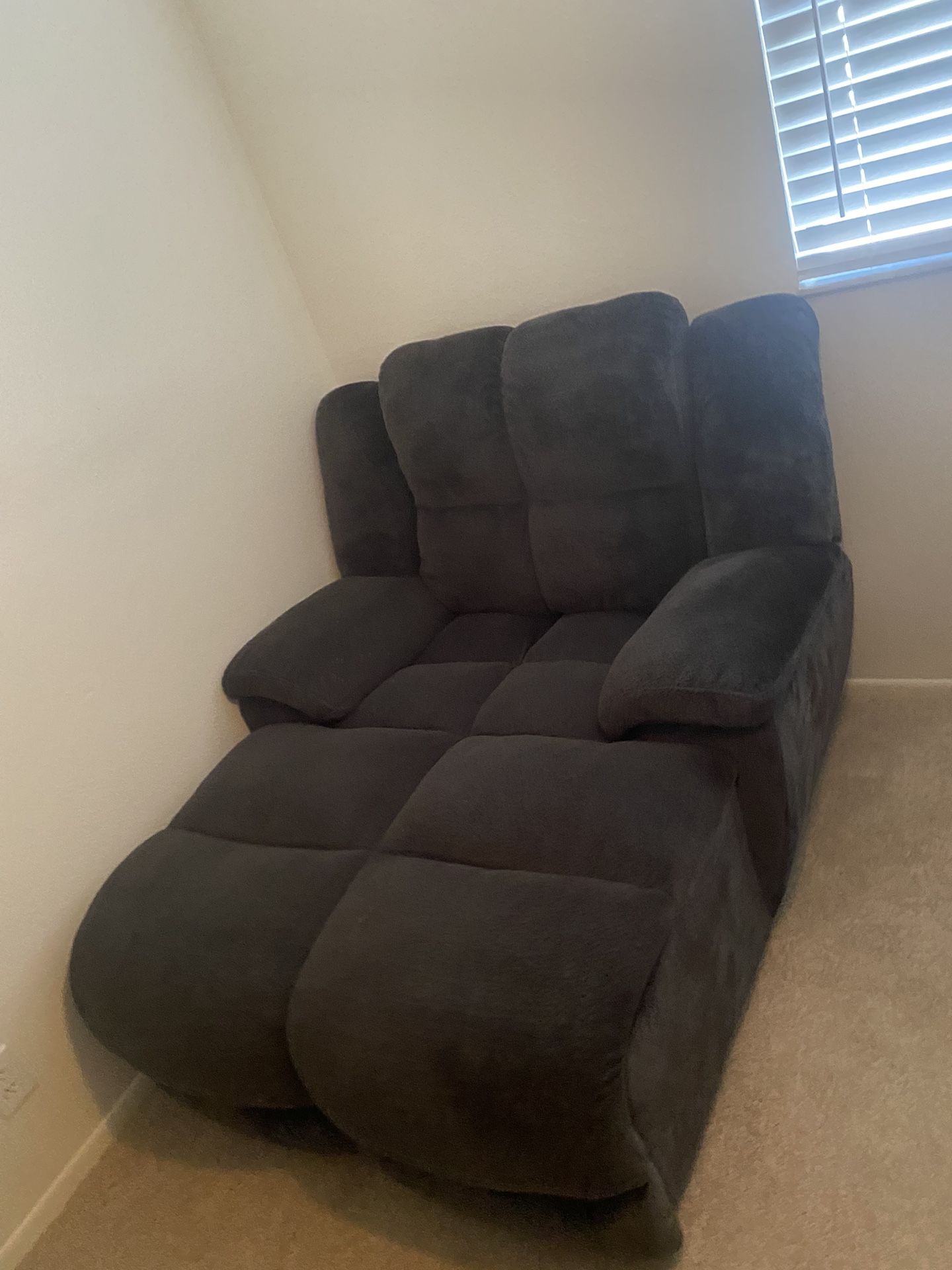 Conferable Chair