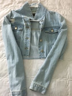 Forever 21 cropped jean jacket