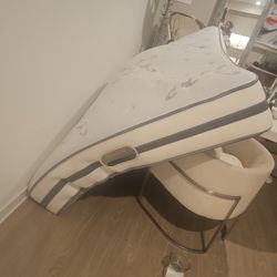 Mattress Queen Beautyrest 