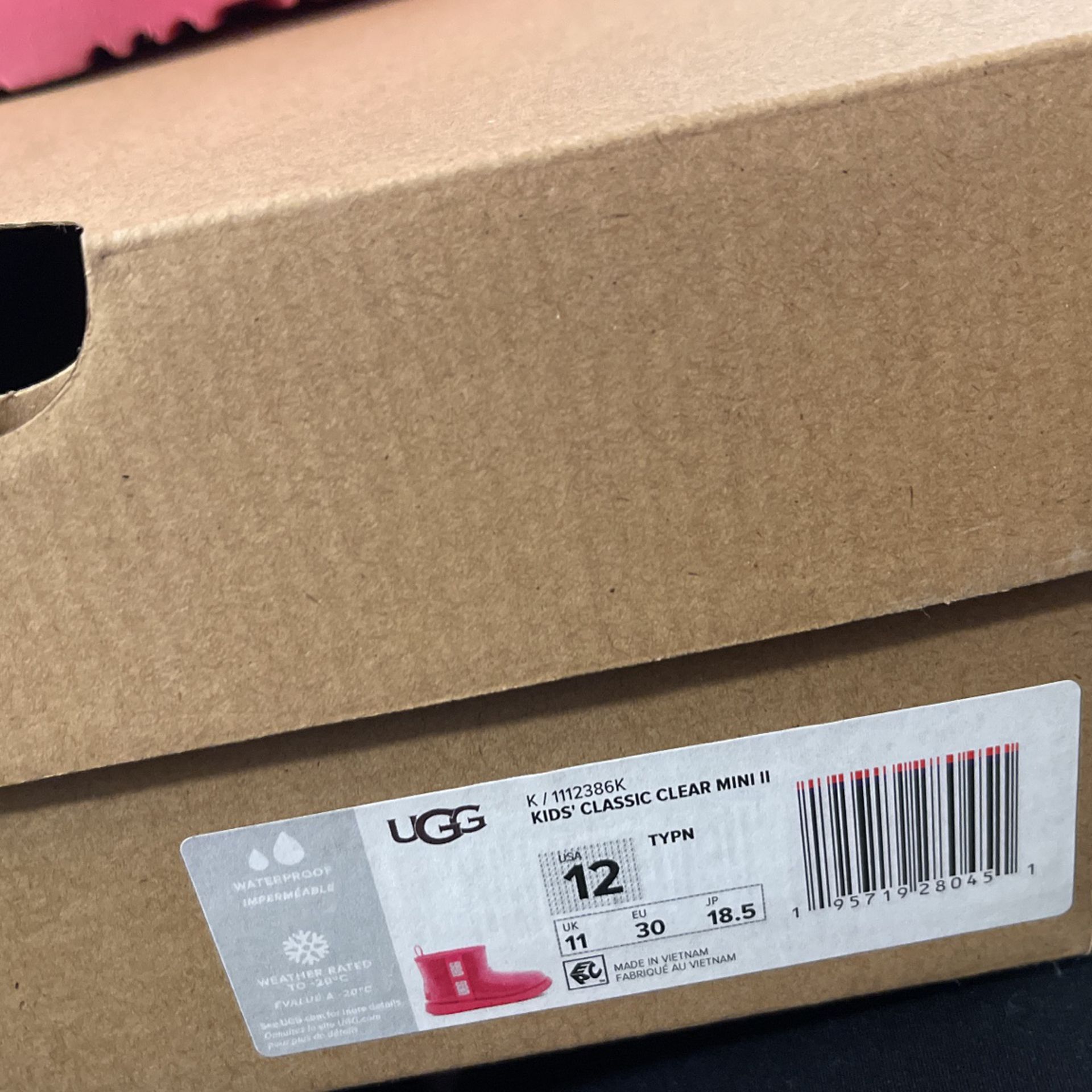 UGGS PINK SIZE 12C