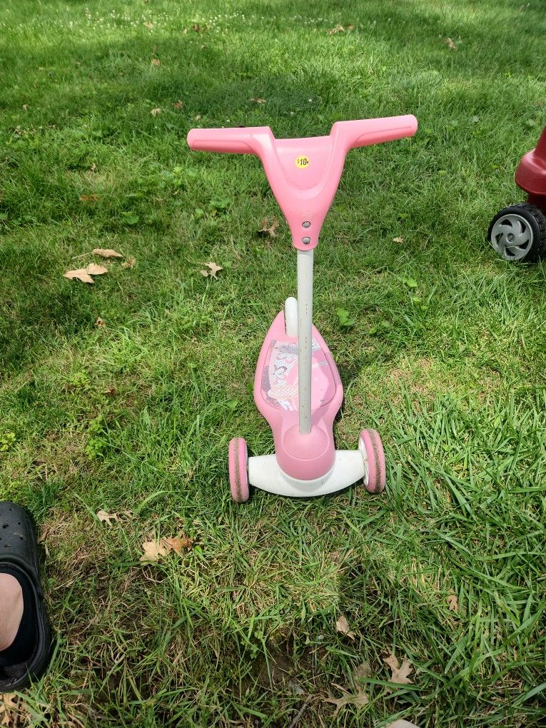 Radio Flyer 3 Wheeled Scooter