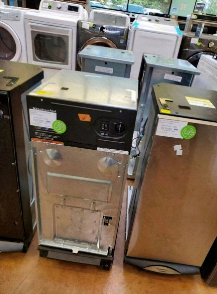 KitchenAid Trash Compactor Panel Ready for Sale in Arcadia, CA OfferUp