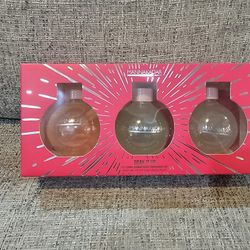 Brand New Manna Kadar Beauty Bubble Bath Gift Set 