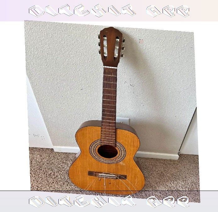 play bit Acoustic Guitar Rich Music and Classic Expert Design
