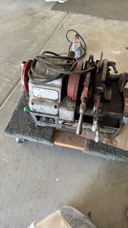 Pipe Threading Machine