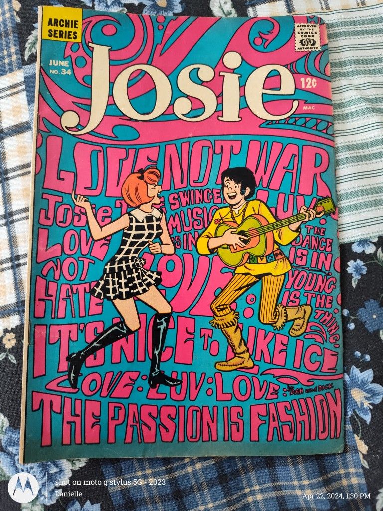 Comic Book Josie 34 6.0 Classic Love Not War Cover GGA HTF Archies