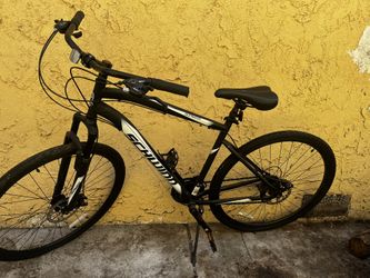 Schwinn 700c Glenwood Hybrid Bike