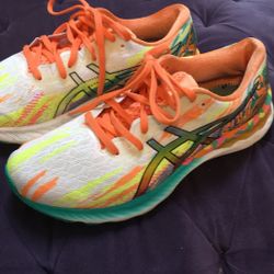 Ladies Shoes ASICS. Size 9