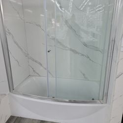 Bathtub & Glass Doors 