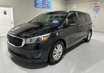 2016 KIA Sedona LX