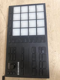 🎶 FOR SALE — Native Instruments MASCHINE MK1 🎶  Native Instruments MASCHINE (MK1)