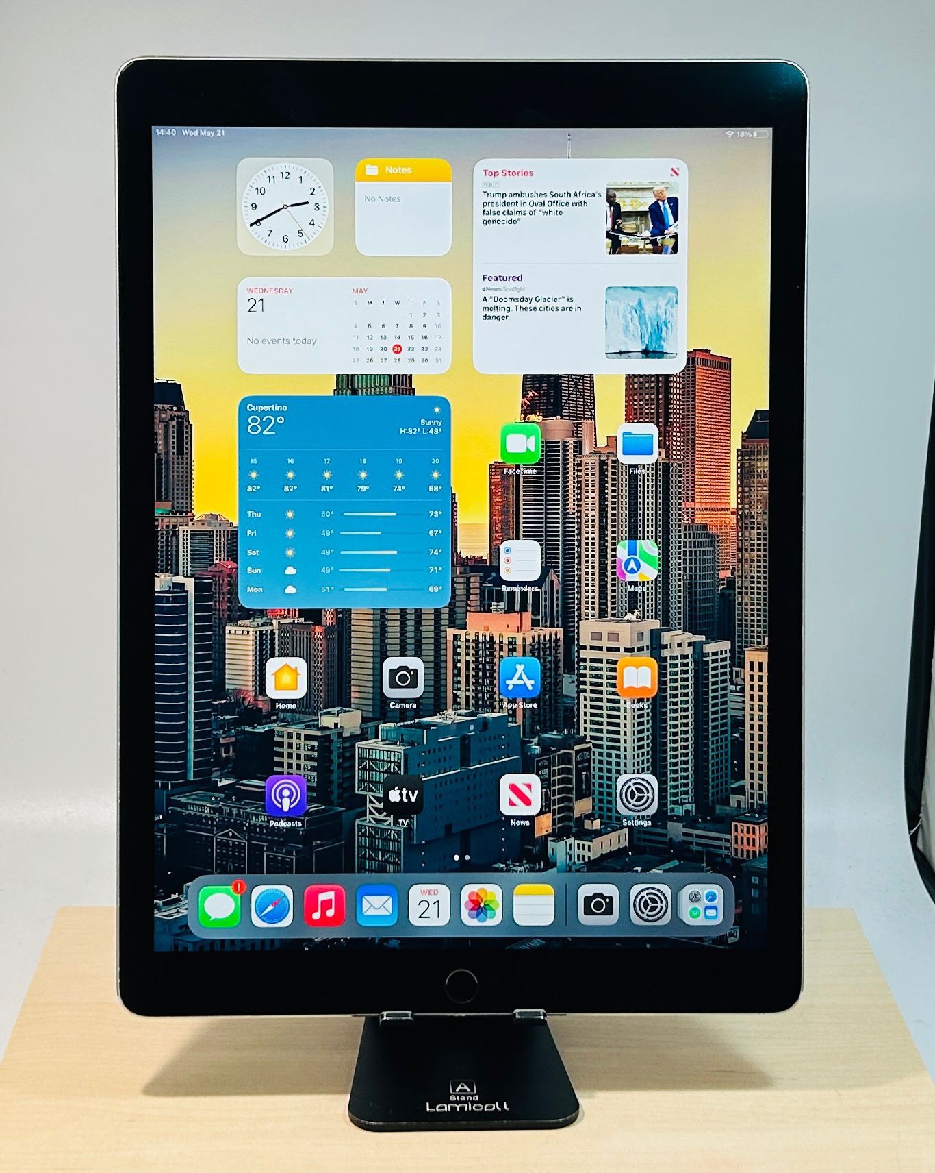 Apple iPad Pro 12.9” 1st Gen 128GB IOS 16 Fully Functional
