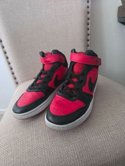 Kids nike size 3