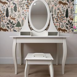 Kids Vanity table and chair
