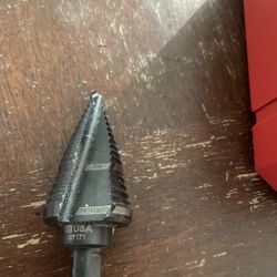 Milwaukee 8 Piece Hole Saw Kit And Step Drill 