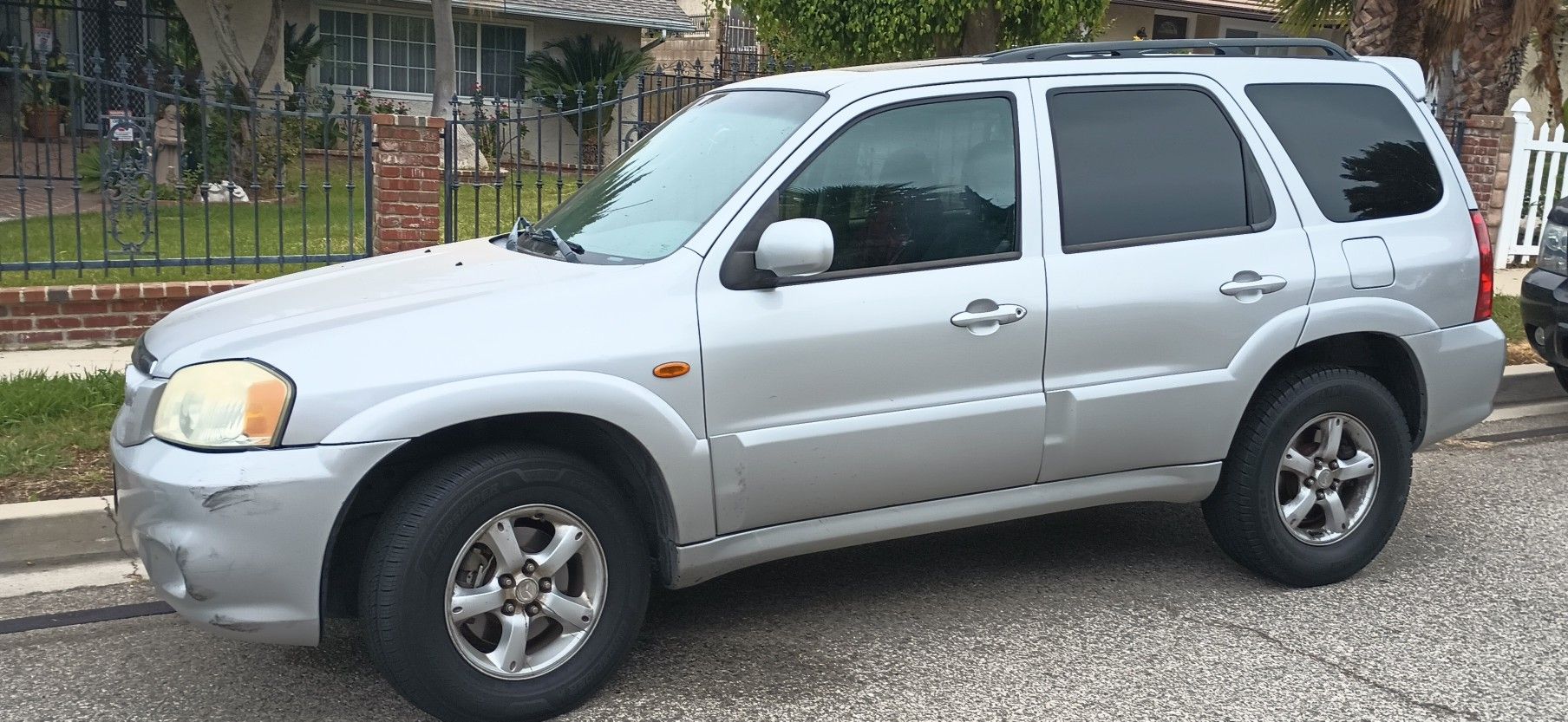 2005 Mazda Tribute