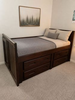 Two twins Bedroom set