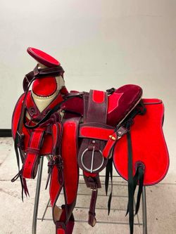 Montura charra bordada