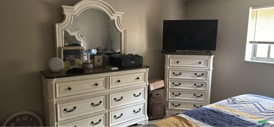 Ashley White Oak Wood King Bedroom Set