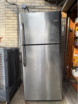 Frigidaire refrigerator