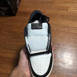 Air Jordan 1 Retro Low OG (GS) Sizes 3.5y, 6y, 6.5y, 7y