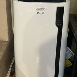 Delonghi Pinguino Air Conditioning Machine 