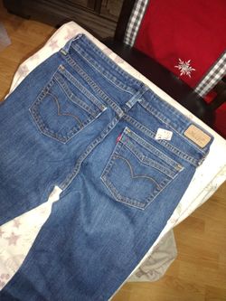Levis Sz 6 