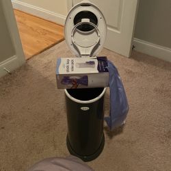 Ubbi Diaper Pale With Bags