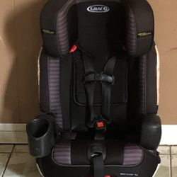 LIKE NEW GRACO EXTENDED 2FIT CONVERTIBLE CAR SEAT 
