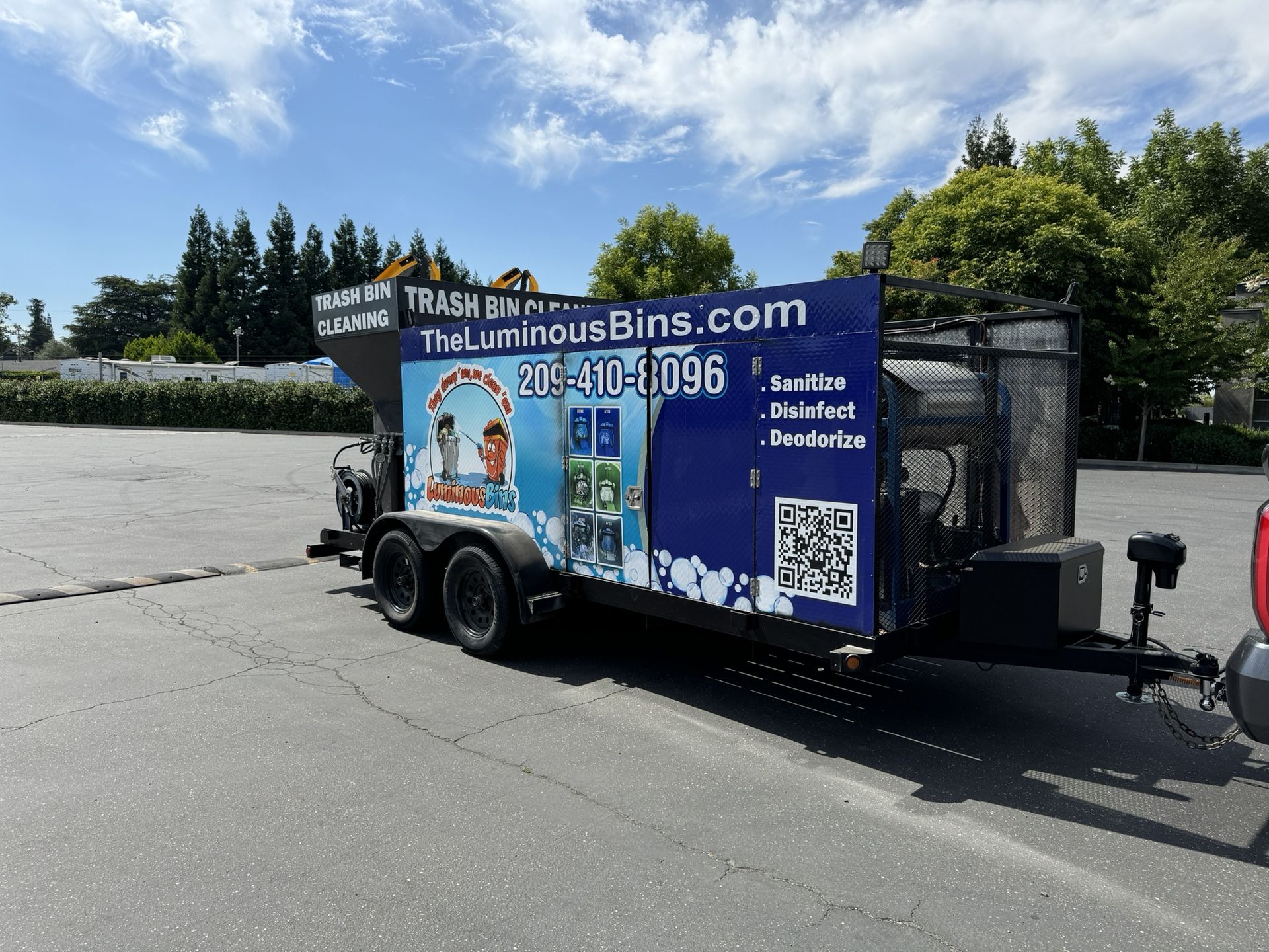 2020 TRASH BIN CLEANING TRAILER FOR SALE
