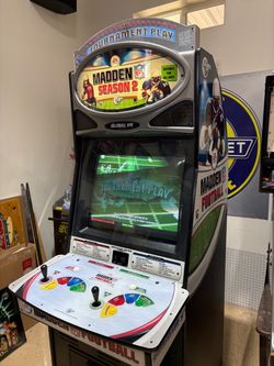 EA sports Madden Season 2 arcade game