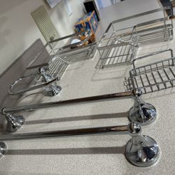 bathroom accessories 