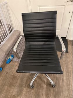 Leather Office Chair (Comfortable)
