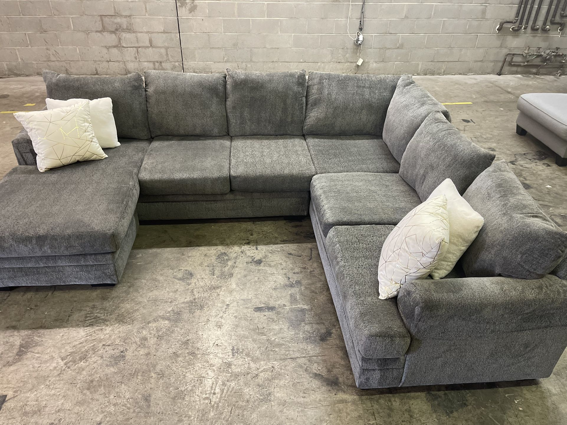 Gray Sectional Couch Sofa With Chaise U-Shaped *Delivery!!*