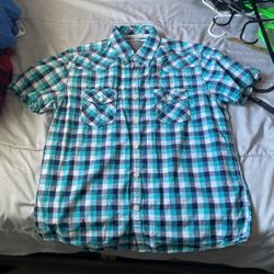Men’s Size Small Shirts