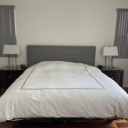 Simmons King Size Mattress And Low Profile Box Spring