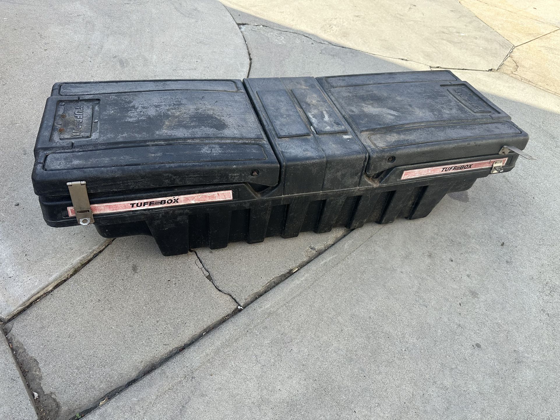 Tool Box For A Medium Size Pick Up 81 Inches Wide 