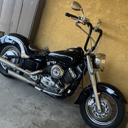  Yamah Vstar Classic 650