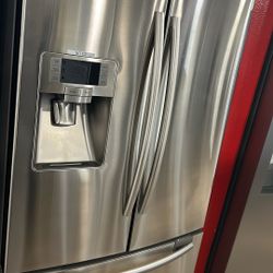 French Door Fridge - No Ice Maker Used