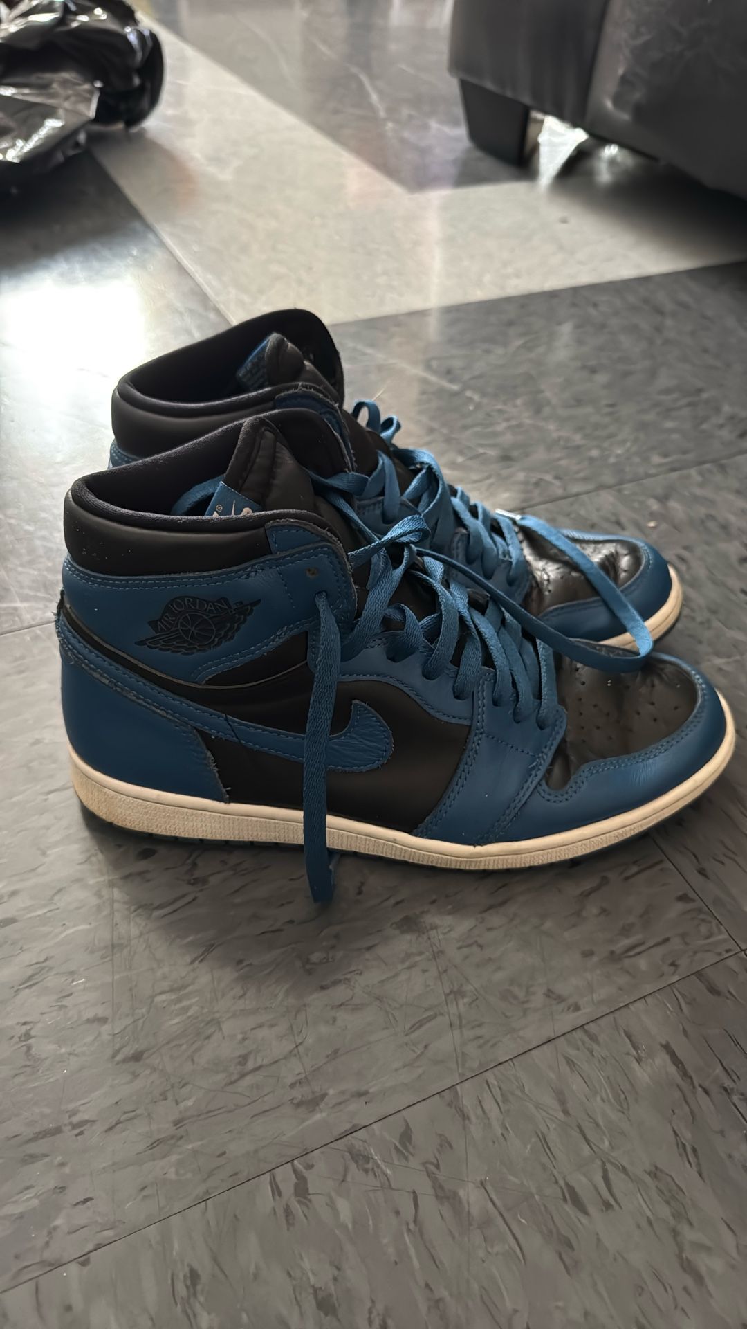 size 10 Nikes 
