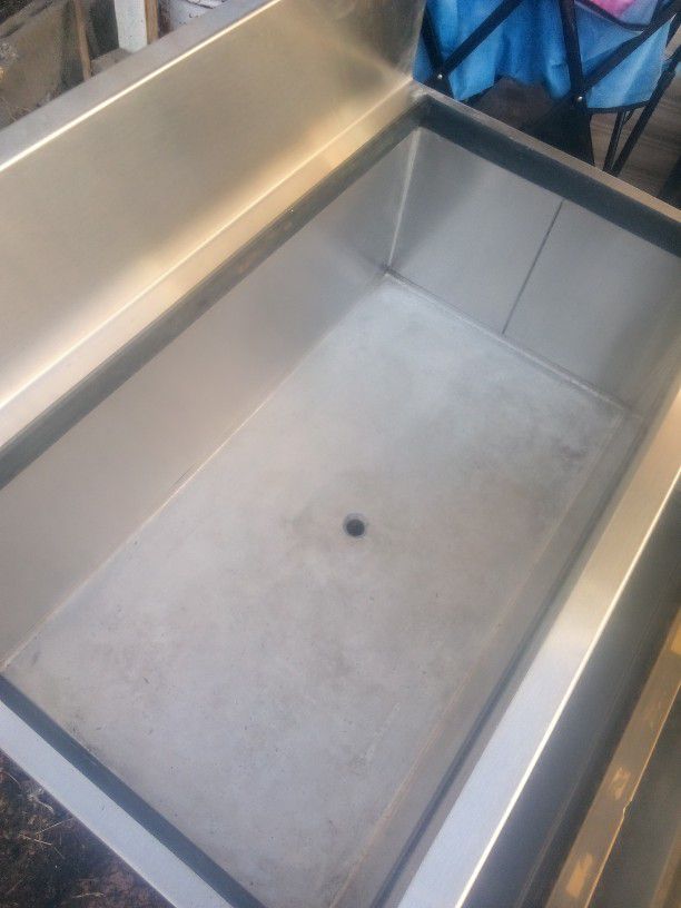 Stainless Steel Ice Cooler 