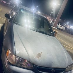 2000 Toyota Corolla