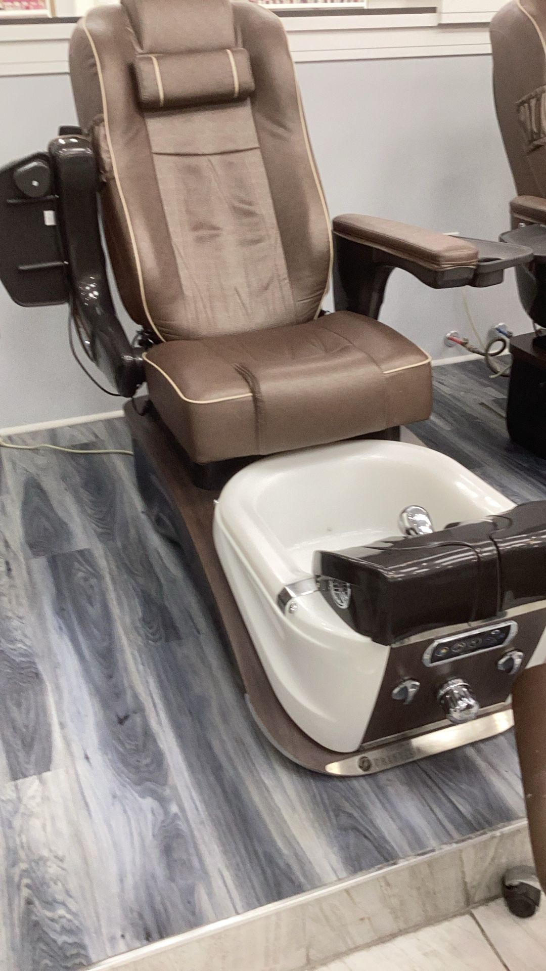 For Sale 5 Pedicure Chair