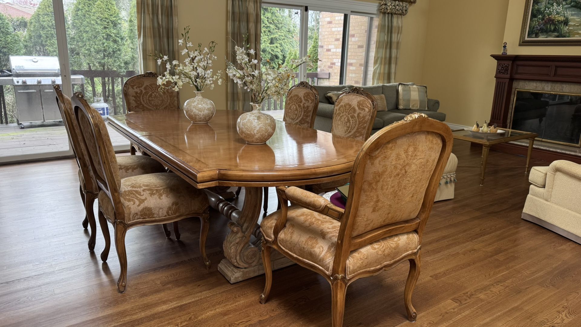 Beautiful Dinning Set