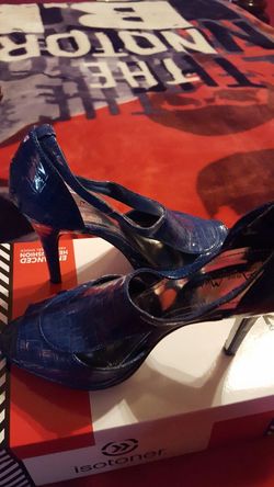 Size 9 very cute heels