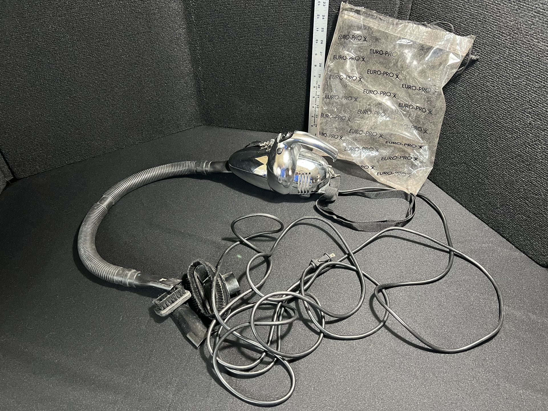 Euro-pro Handheld Vacuum Model EP033CH 600 Watts with Attachments
