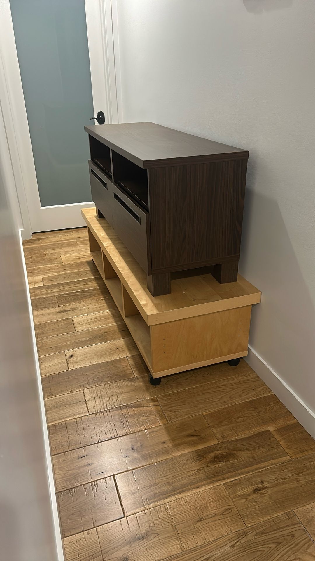 Entertainment Stands